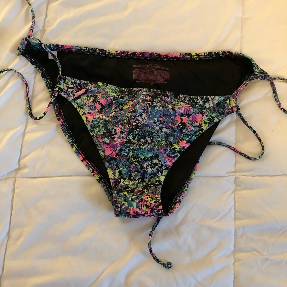 Bikini bottoms